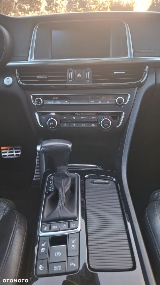 Kia Optima - 24