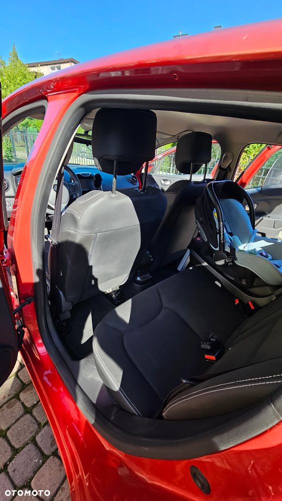Renault Clio - 8