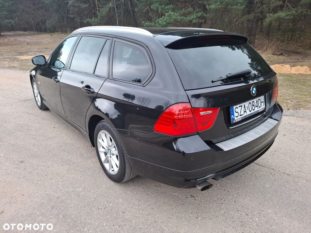 BMW Seria 3 318i - 8