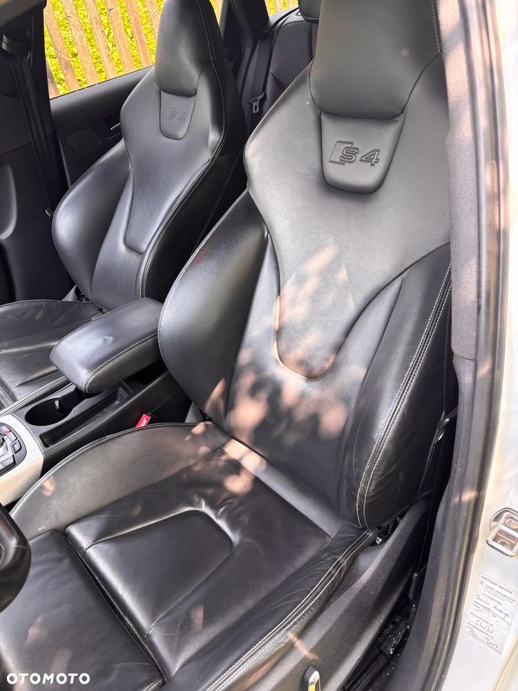 Audi S4 Avant S tronic - 8