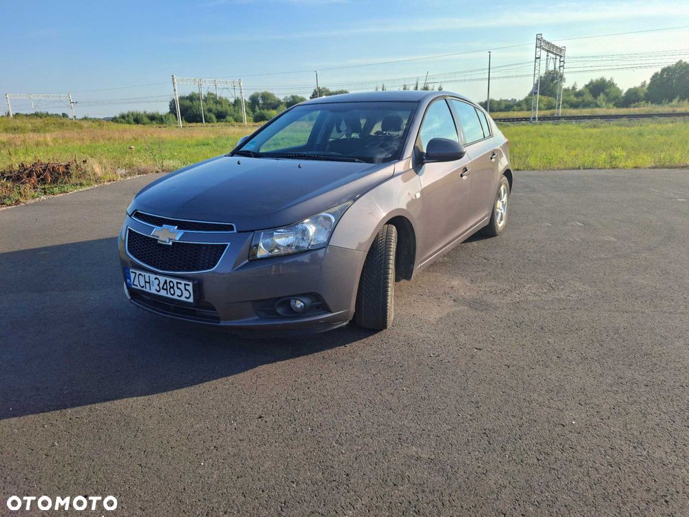 Chevrolet Cruze - 1