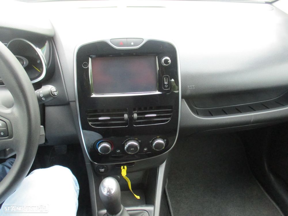 Renault Clio 0.9 TCe Limited - 13