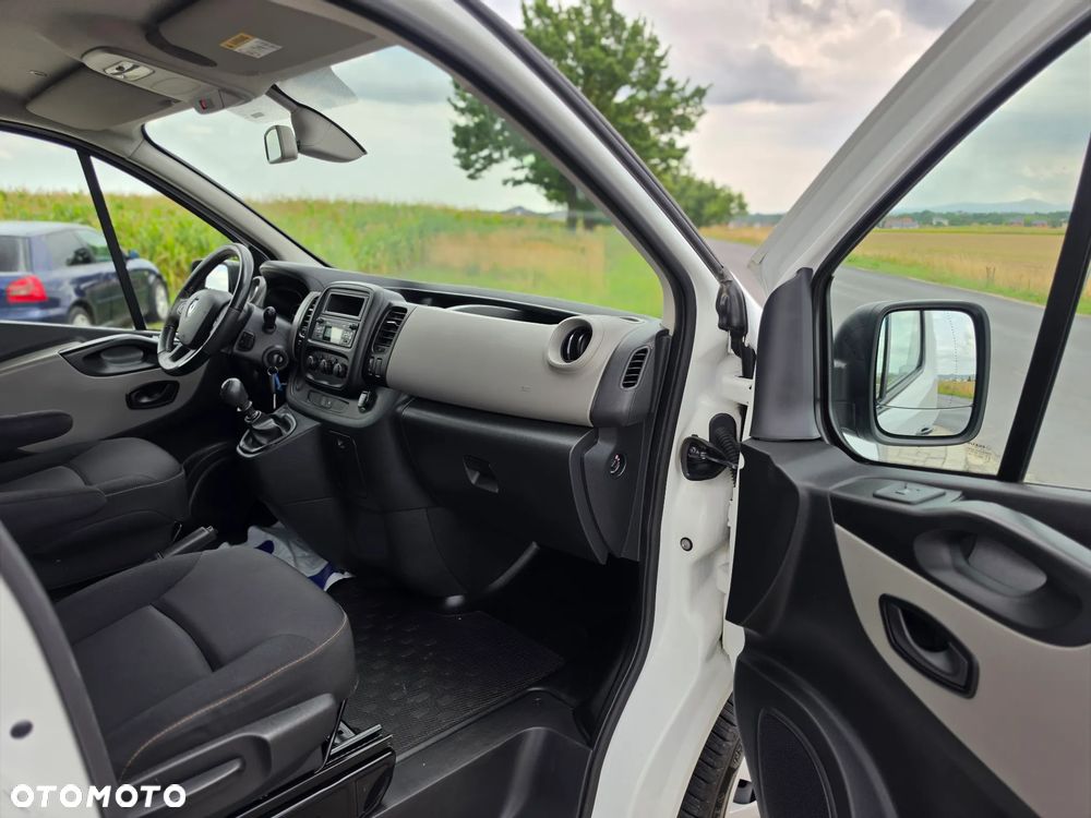 Renault Trafic - 18