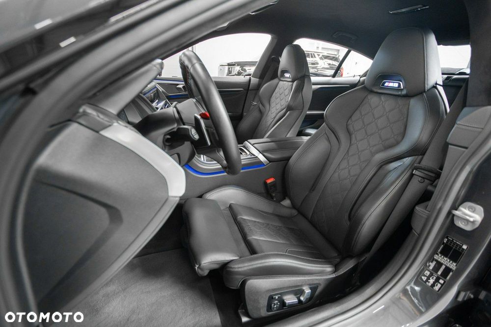 BMW M8 Standard - 22