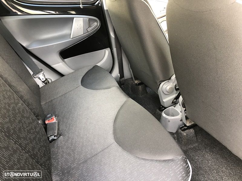 Peugeot 107 1.0 Black&Silver - 16