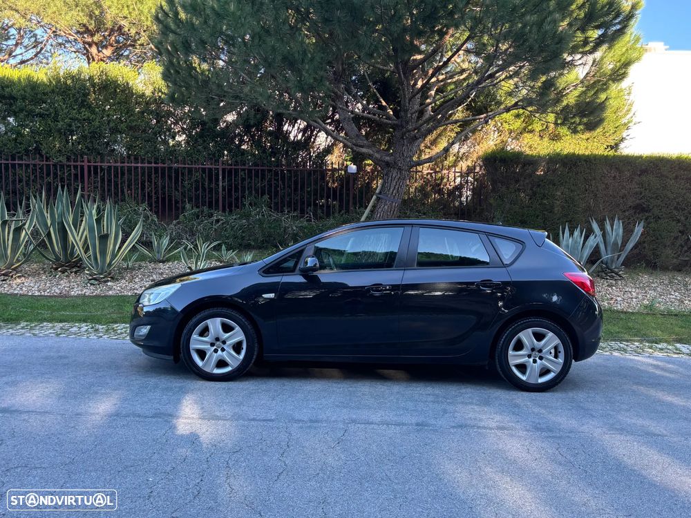 Opel Astra 1.3 CDTI Cosmo Start/Stop - 2