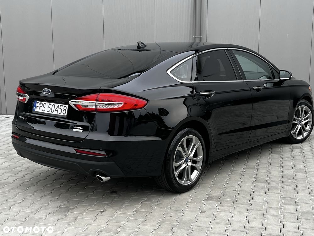 Ford Fusion - 3