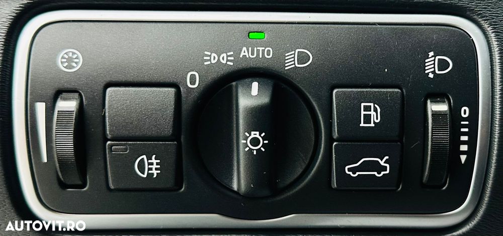 Volvo XC 60 D3 Geartronic Summum - 14