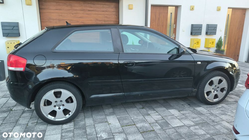 Audi A3 3-drzwiowe 1.6 Ambiente - 4