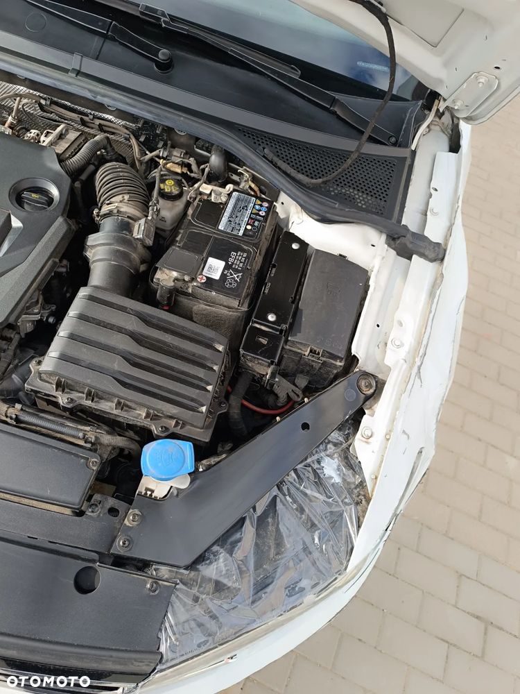 Volkswagen Passat 2.0 TDI EVO Business - 10