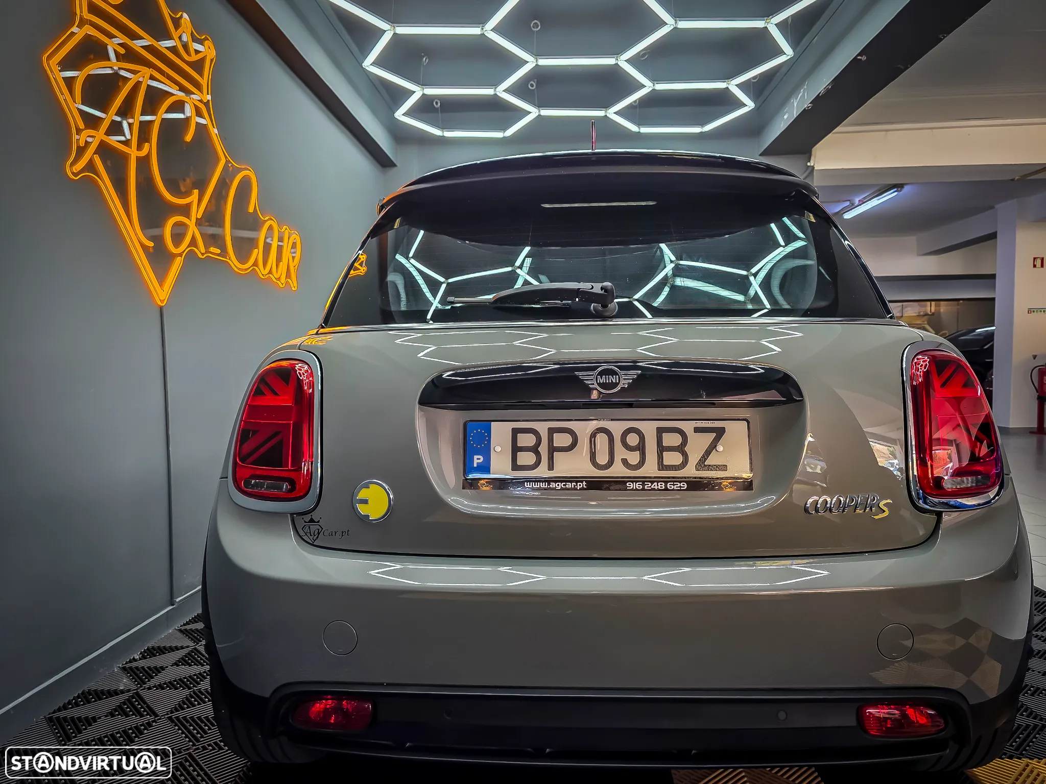 MINI 3 Portas Cooper SE - 18