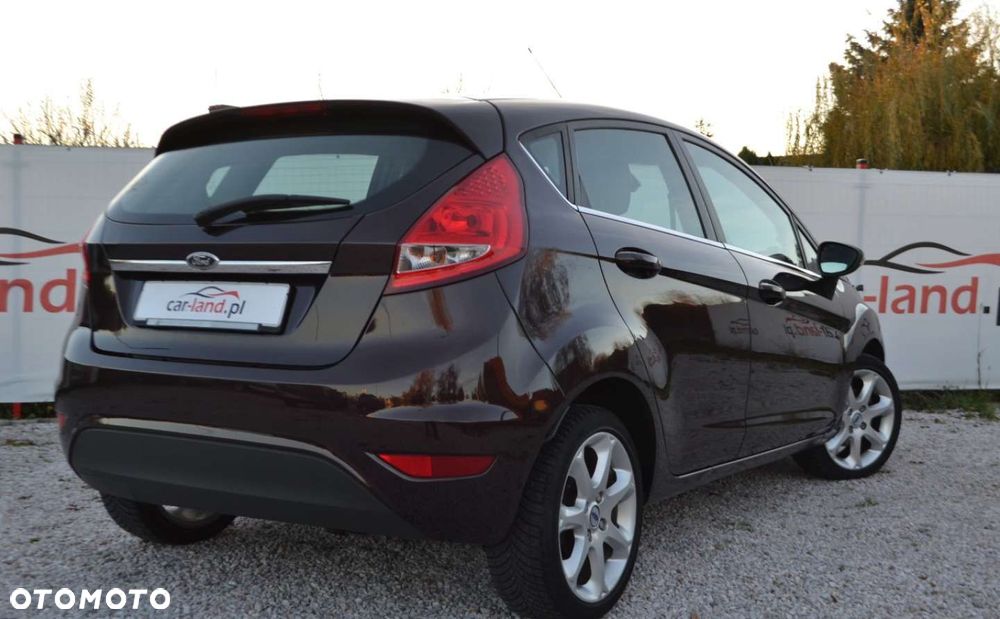Ford Fiesta - 17