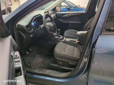 Ford Kuga - 3