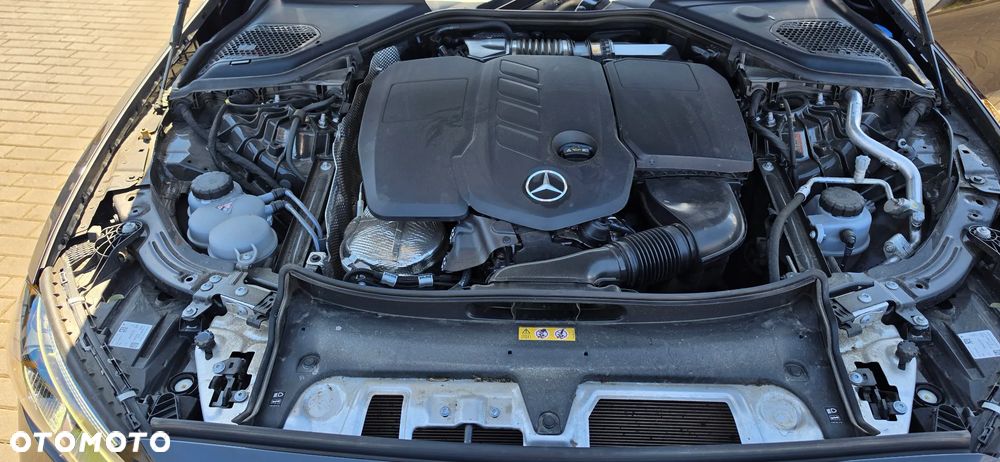 Mercedes-Benz Klasa E 220 d mHEV 4-Matic AMG 9G-Tronic - 23