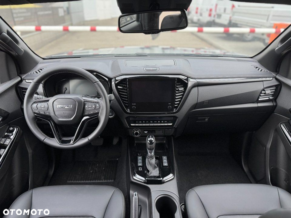 Isuzu D-Max - 8