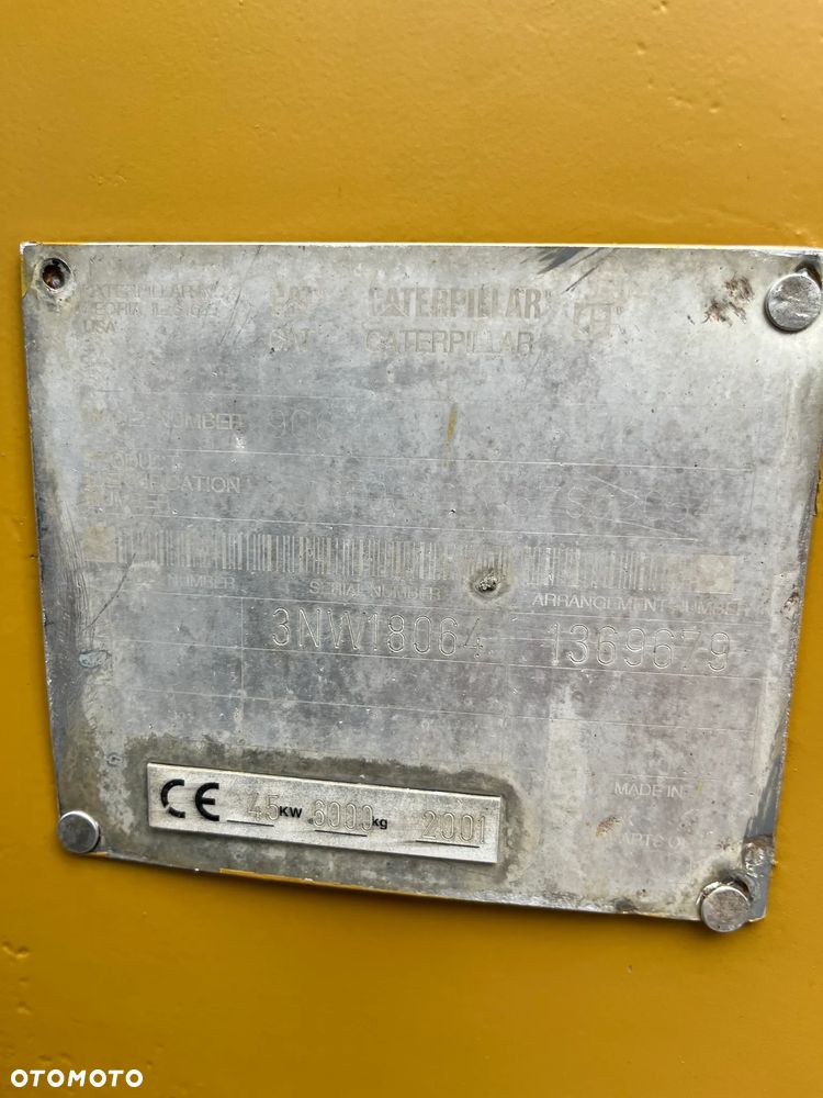 Caterpillar 906 - 19