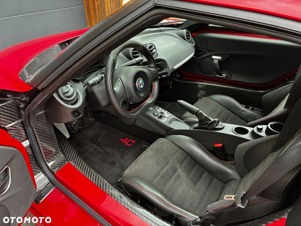 Alfa Romeo 4C - 7