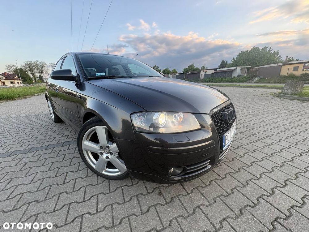 Audi A3 Sportback 2.0 TDI DPF Quattro Attraction - 4