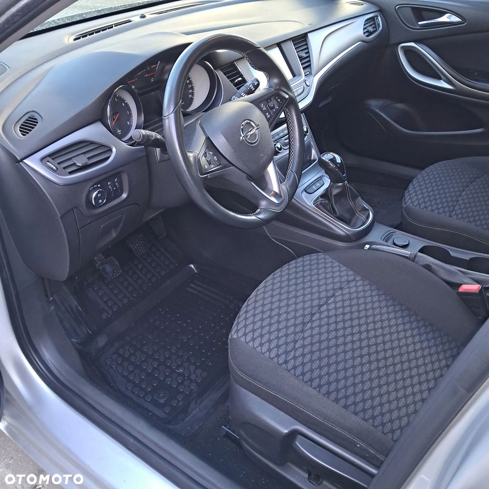 Opel Astra 1.4 T Enjoy - 8