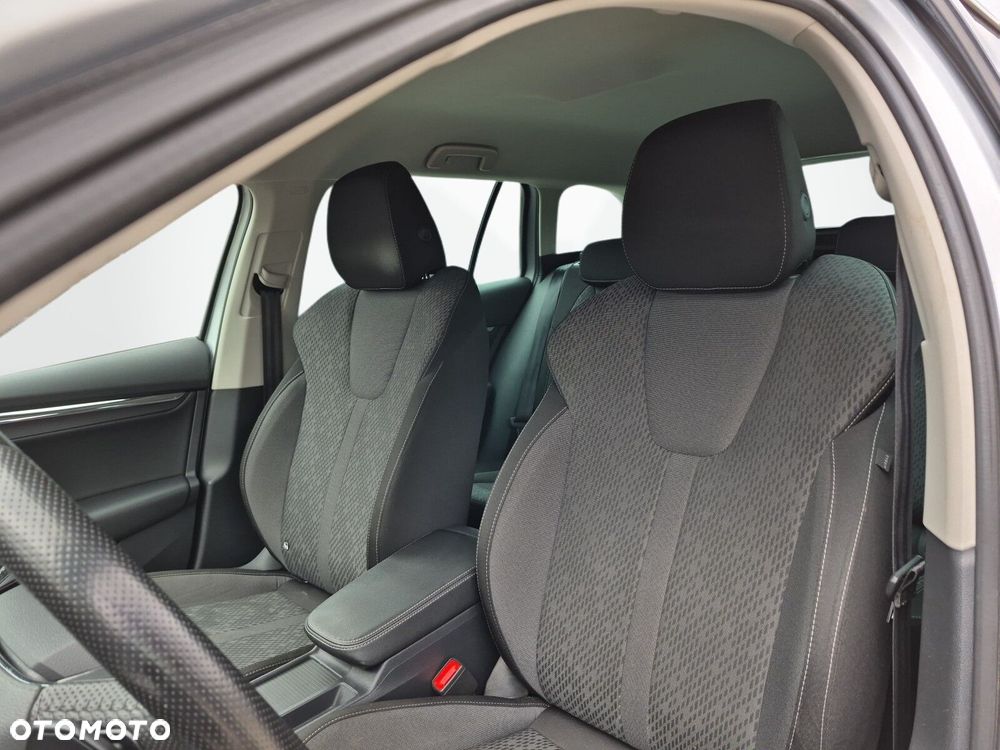 Skoda Octavia 2.0 TDI Style DSG - 12