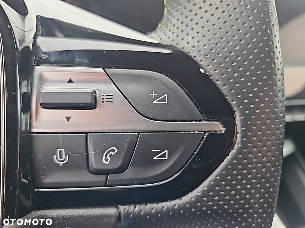Peugeot 308 - 16