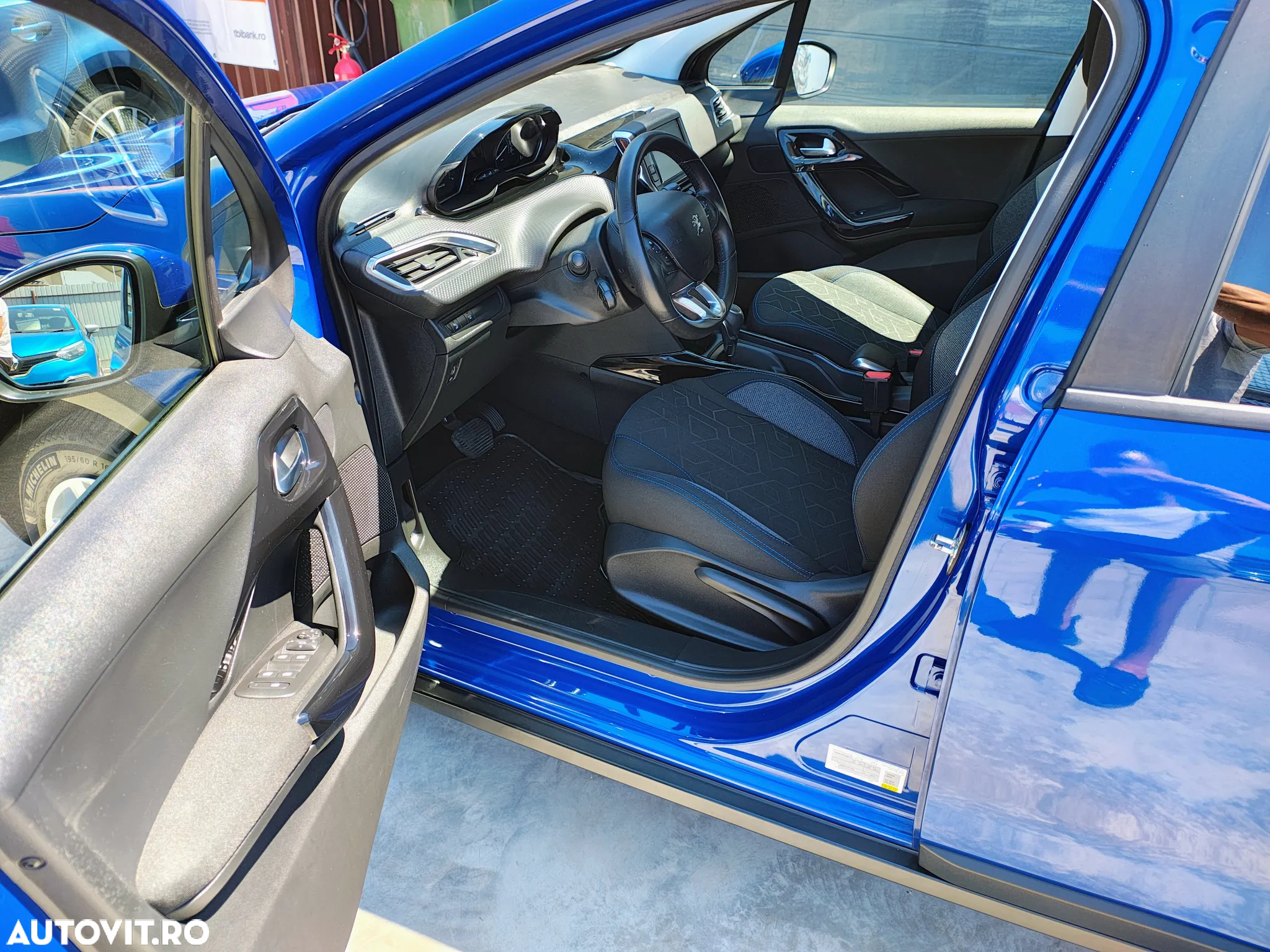 Peugeot 2008 PureTech 110 GPF Stop&Start EAT6 Style - 21