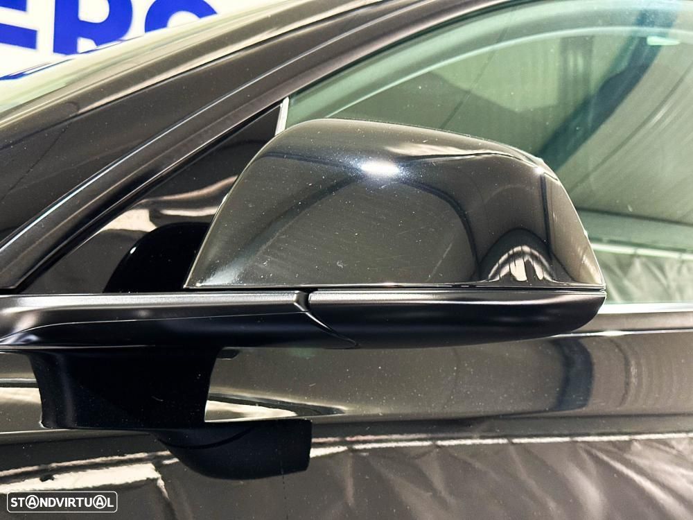 Tesla Model Y Long Range Dual Motor AWD - 16