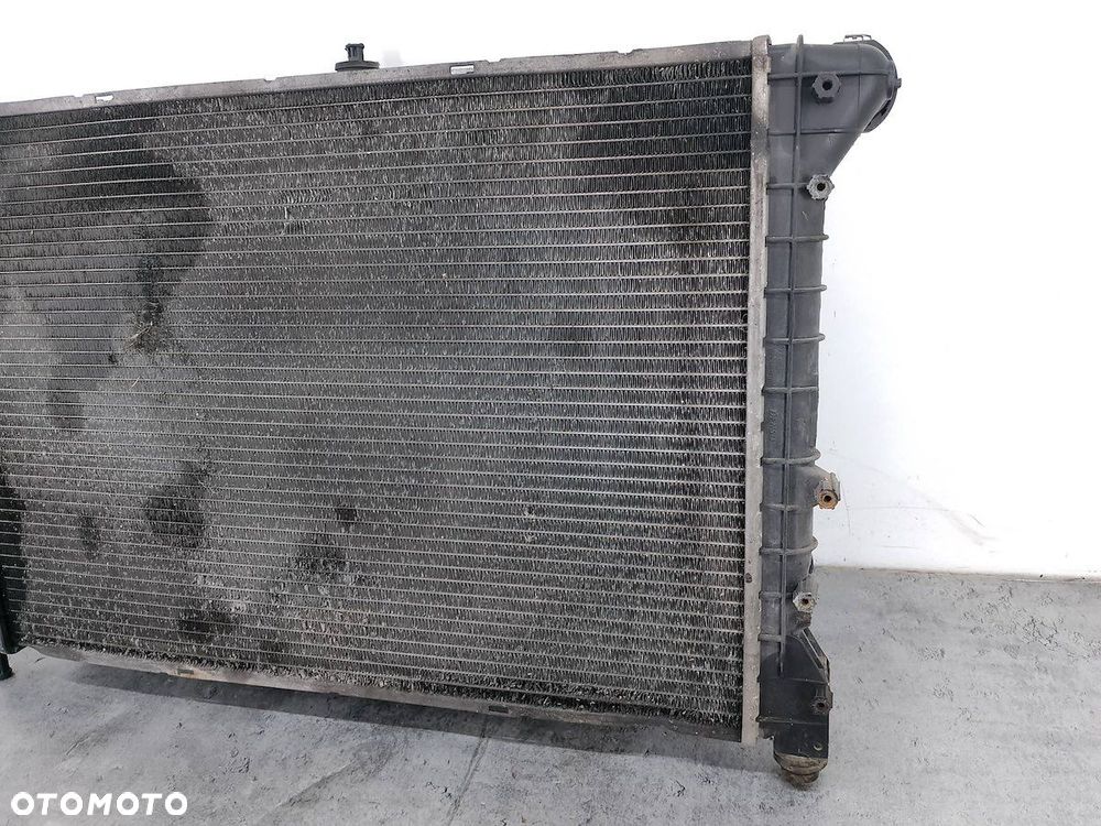 CHŁODNICA WODY Z WENTYLATOREM ALFA ROMEO GT II 836000100 1.9 JTD - 8