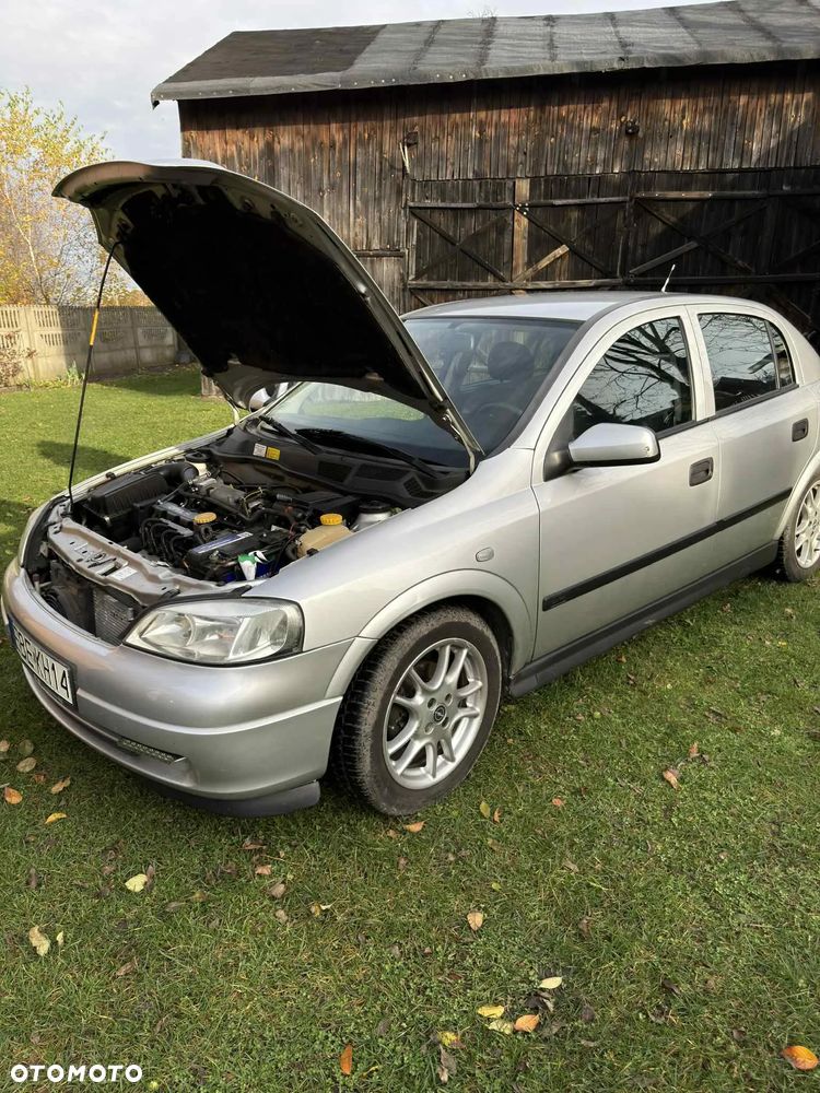 Opel Astra II 1.6 GL / Start - 9