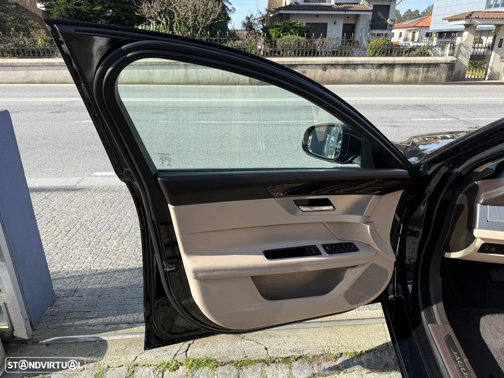 Jaguar XF 2.0 D Prestige Aut. - 17