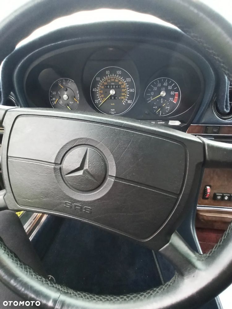 Mercedes-Benz SL - 25