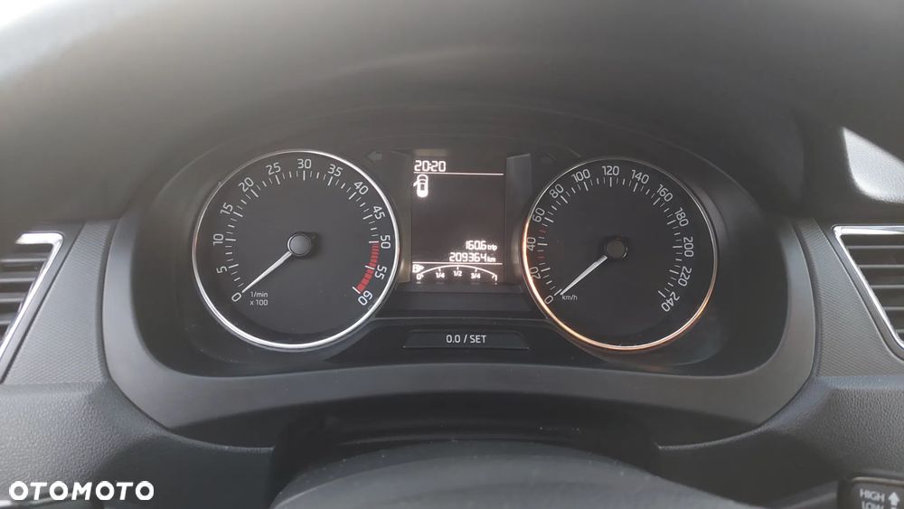Skoda RAPID 1.4 TDI DPF Joy - 6