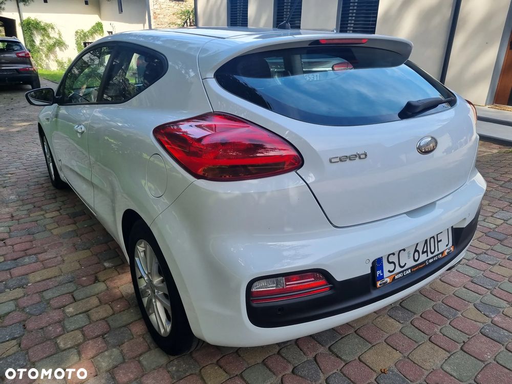 Kia Ceed 1.6 GDI Business Line - 9