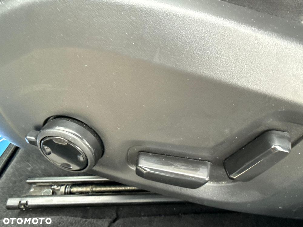 Volvo V60 B3 B Essential - 22