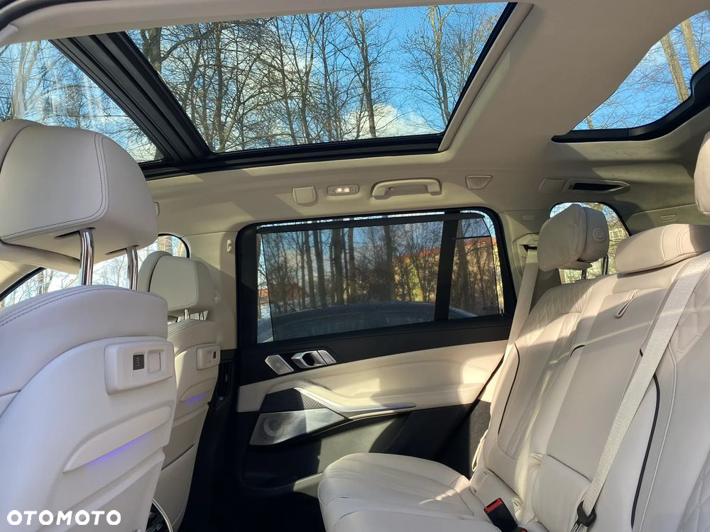 BMW X7 xDrive40d mHEV - 15