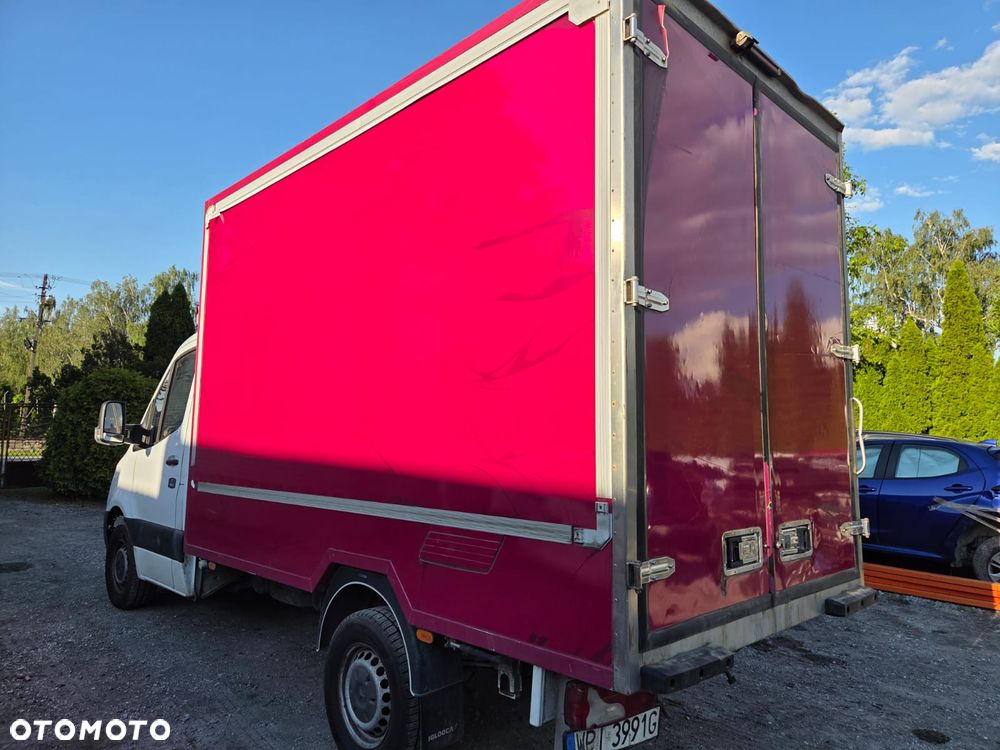 Mercedes-Benz Sprinter - 11