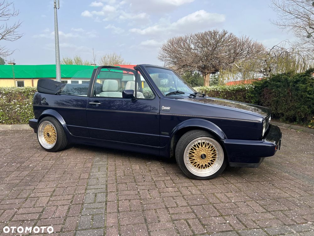 Volkswagen Golf - 2