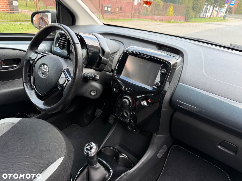 Toyota Aygo x-play Edition-S - 6