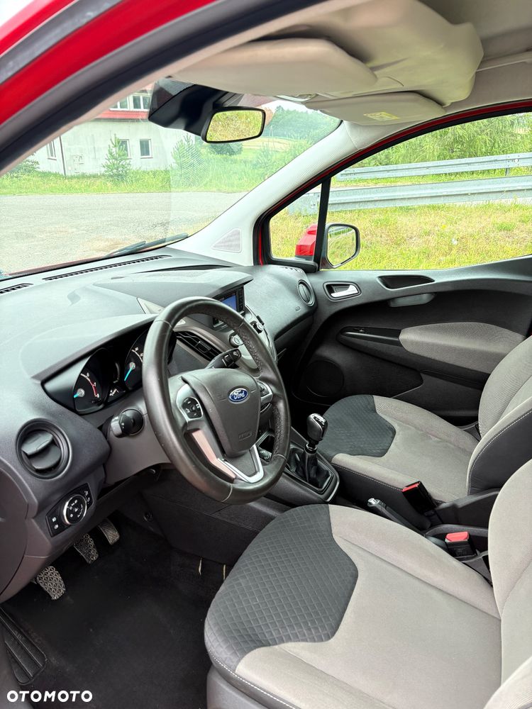 Ford Tourneo Courier 1.0 EcoBoost Trend - 14
