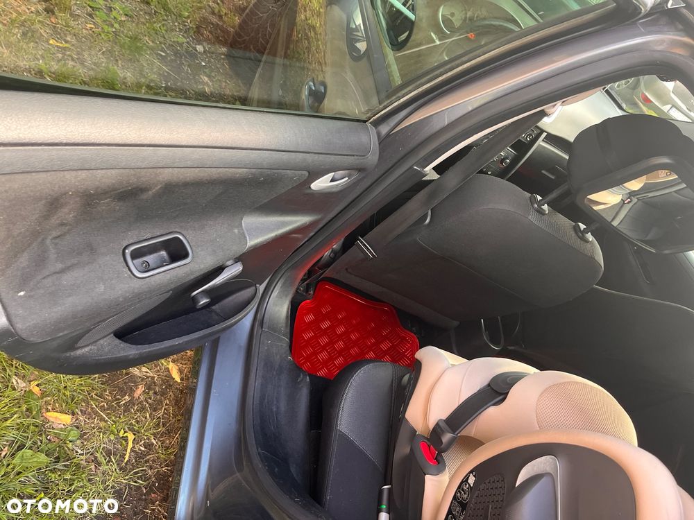 Peugeot 207 1.6 HDi - 9