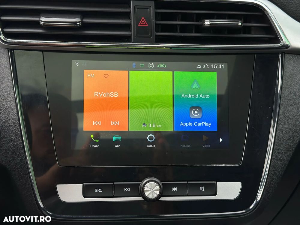 MG ZS EV Luxury - 22