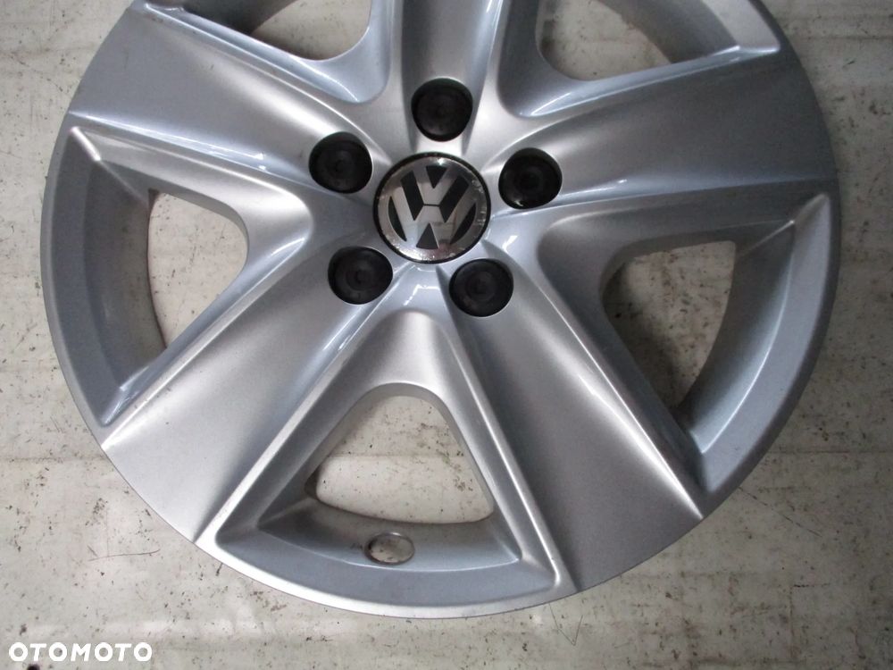 KOŁPAKI STRUKTURALNE 16 VW - 6