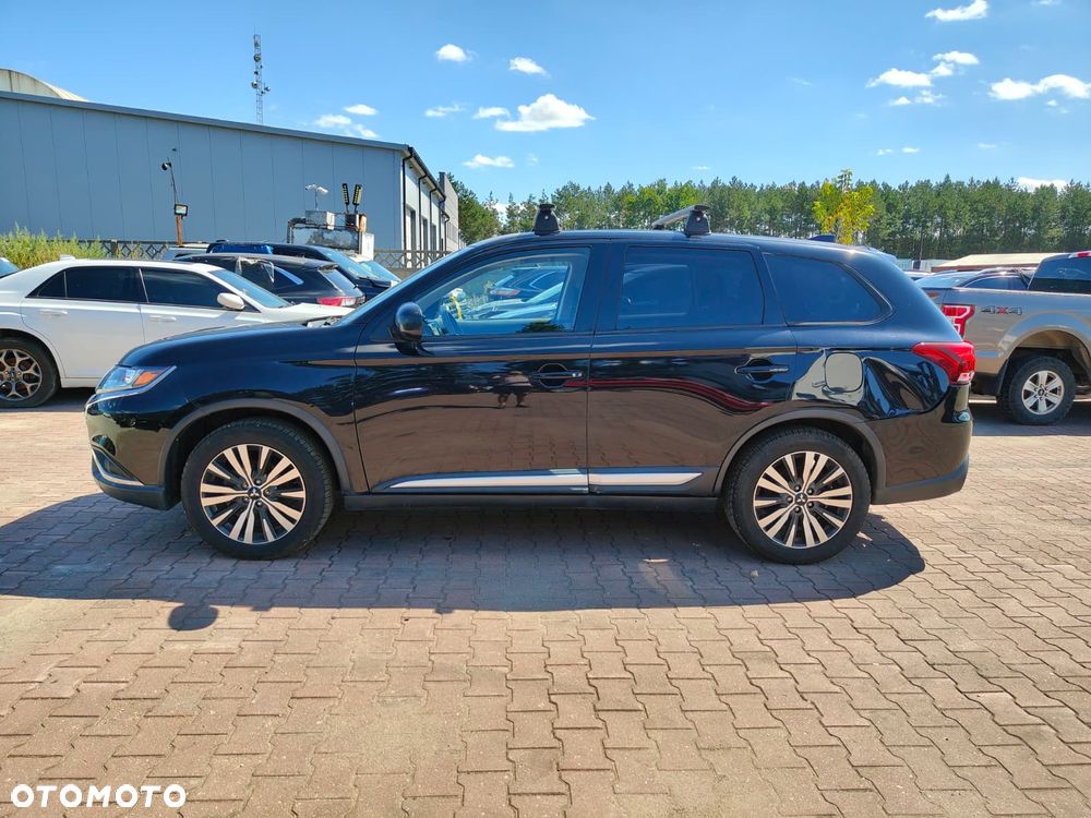 Mitsubishi Outlander - 5