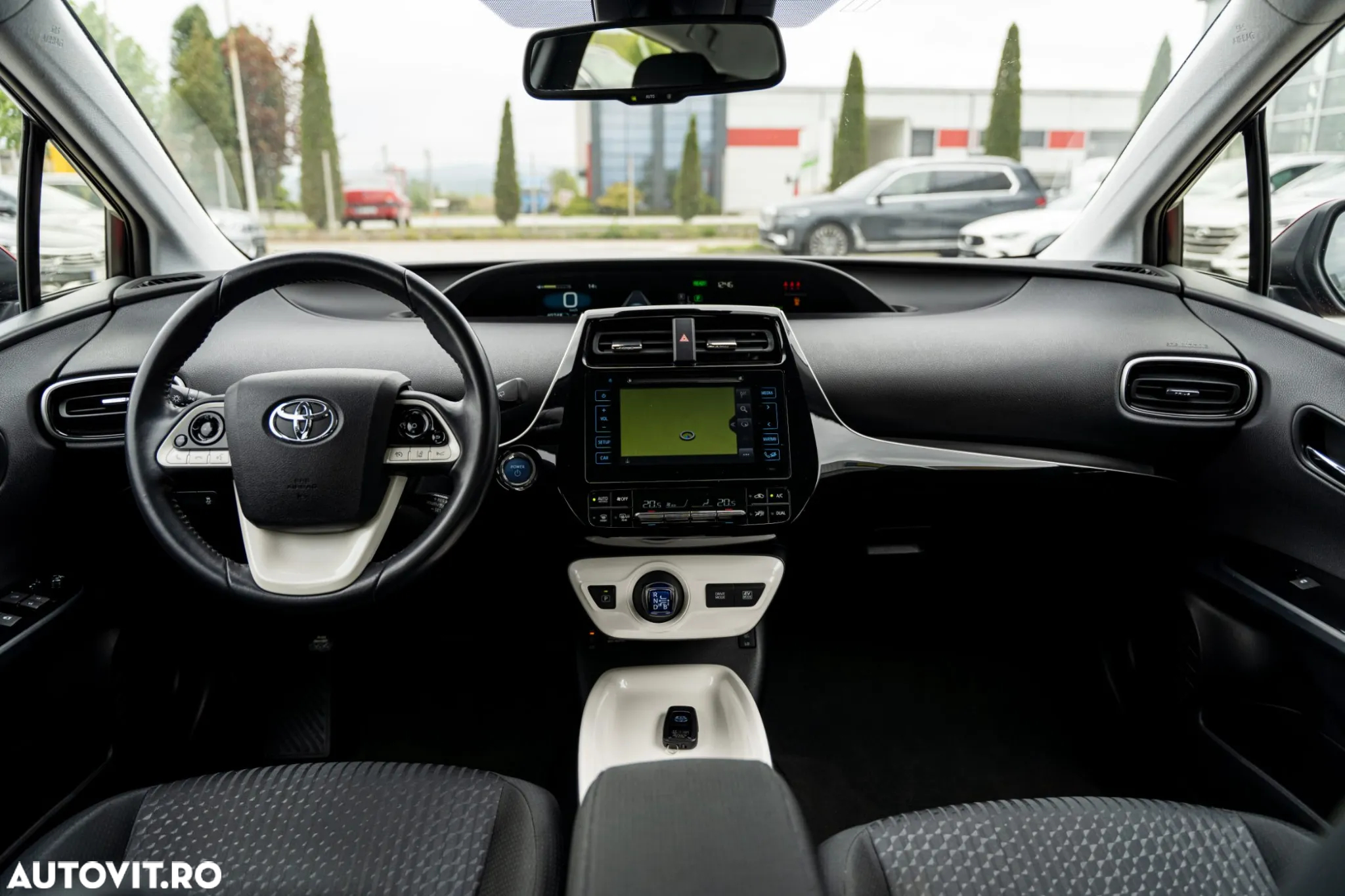 Toyota Prius Hybrid Comfort - 6