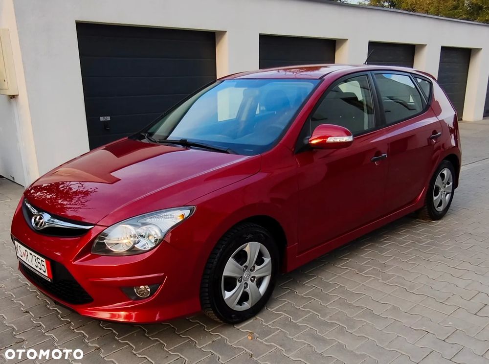 Hyundai i30 1.4 Classic + - 17