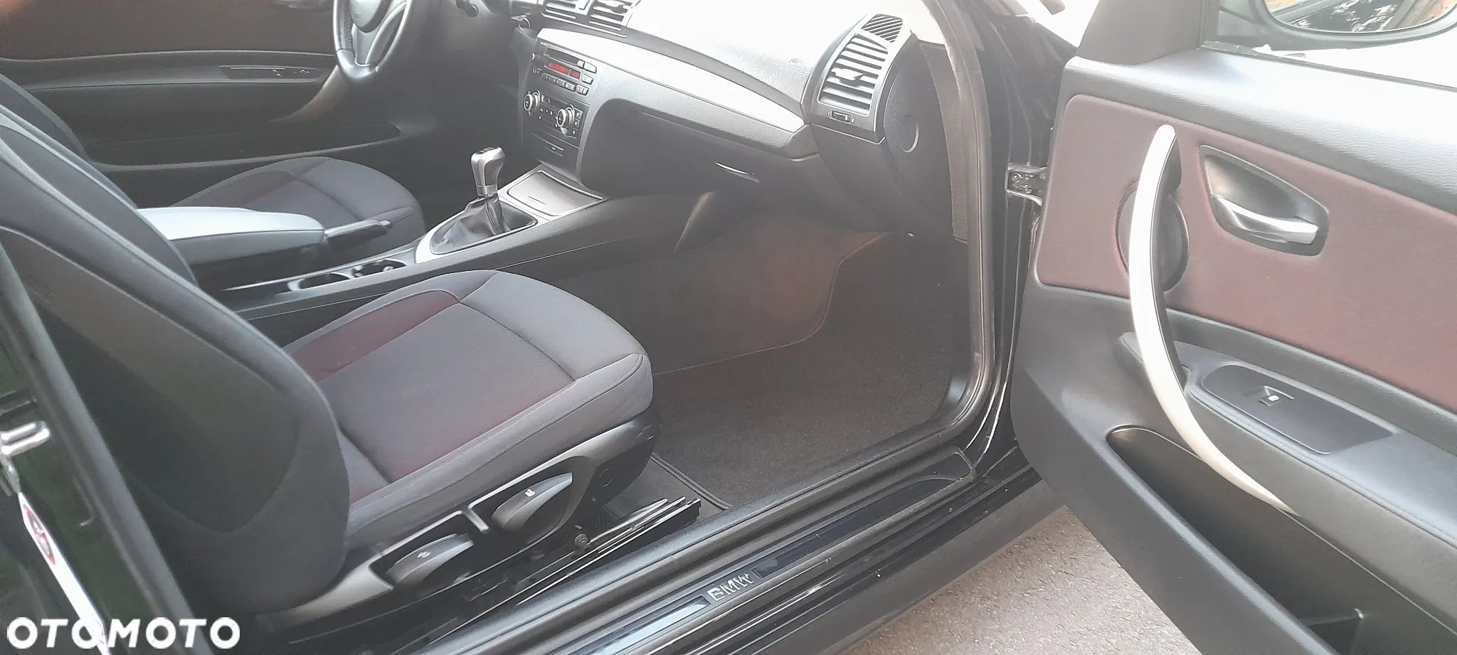 BMW Seria 1 118i Edition Sport - 9