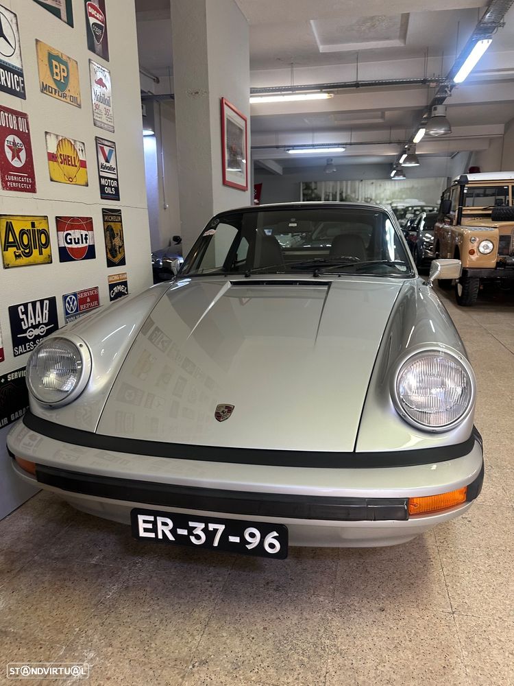 Porsche 911 Série F - 7