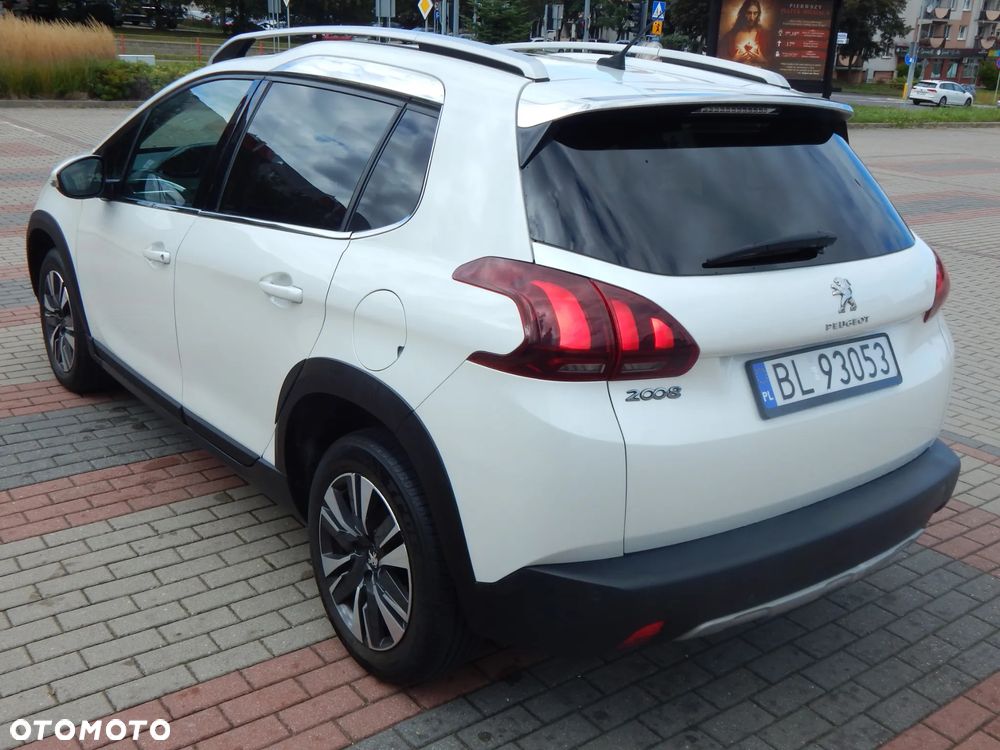 Peugeot 2008 1.2 Pure Tech GPF Allure S&S - 24