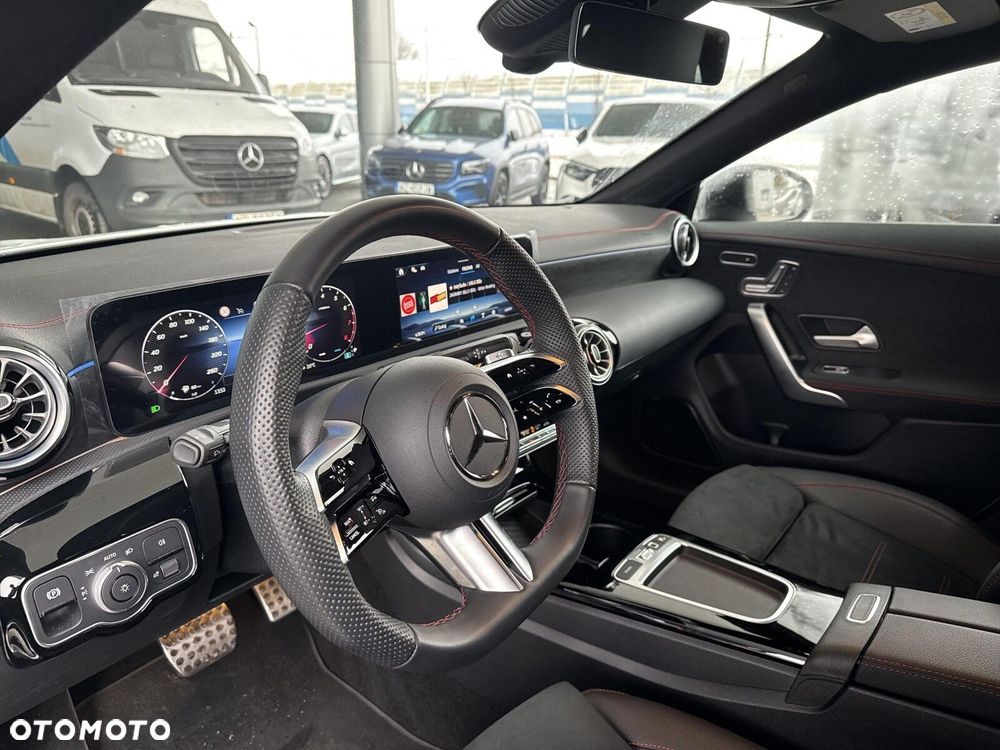 Mercedes-Benz CLA - 19