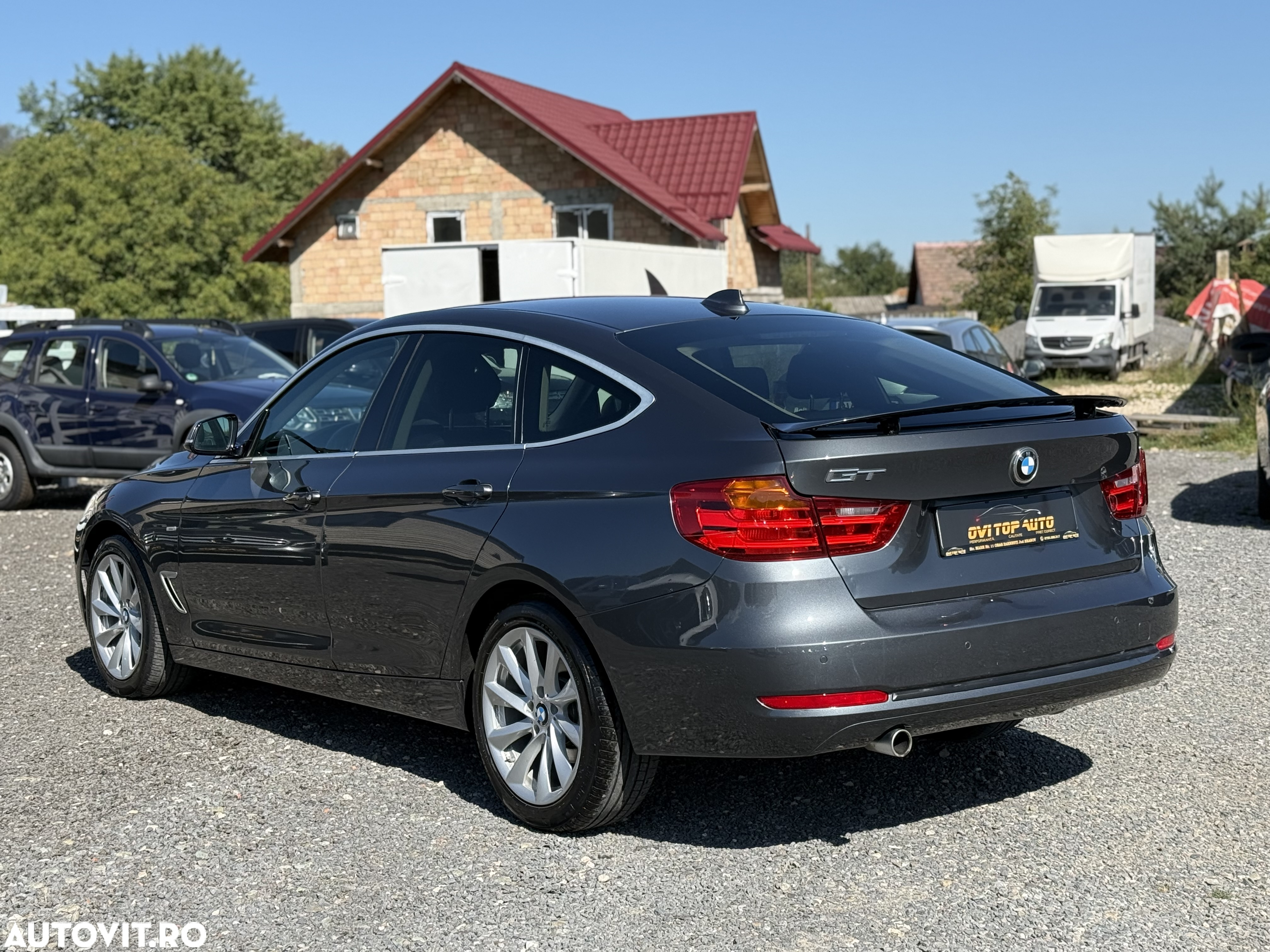 BMW Seria 3 318d GT - 4